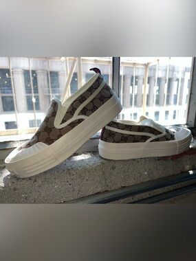Gucci Original Gg Canvas Slip-On Sneaker